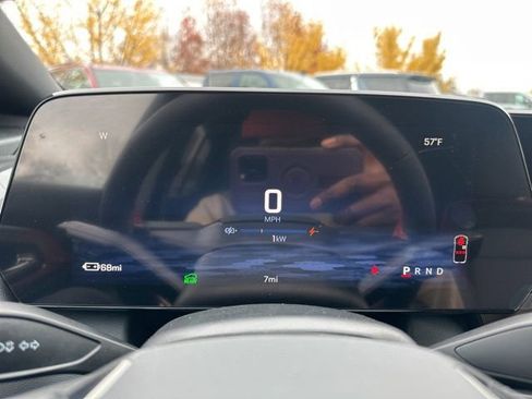 New 2026 Chevrolet Equinox EV RS image 20