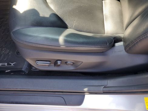 Certified 2020 Toyota Camry XLE FWD image 17