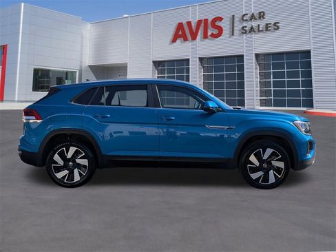 Used 2024 Volkswagen Atlas Cross Sport SE image 5