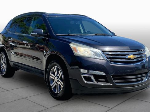Used 2016 Chevrolet Traverse LT FWD image 3