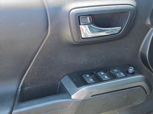 Used 2023 Toyota Tacoma TRD Pro AWD/4WD image 10