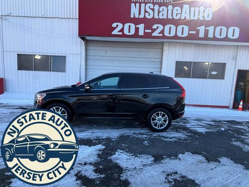 Used 2016 Volvo XC60 T5 Premier w/ Climate Package image 3