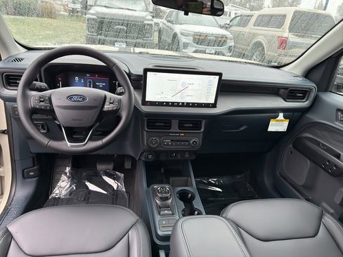 New 2025 Ford Maverick Lariat w/ Black Appearance Package image 22