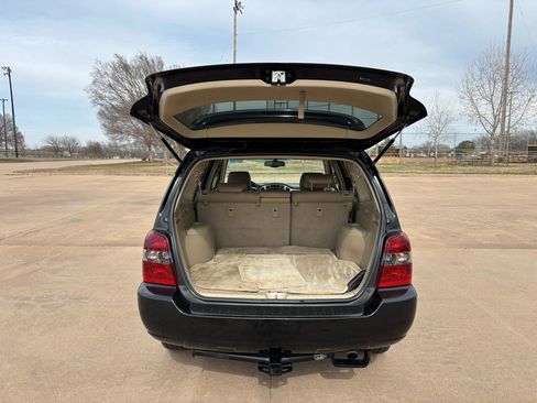 Used 2006 Toyota Highlander Limited image 32
