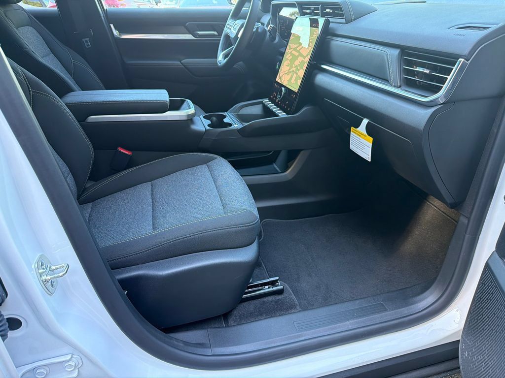 Used 2026 GMC Terrain Elevation w/ Technology Package II FWD image 13