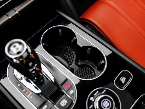 Used 2019 Bentley Bentayga image 62