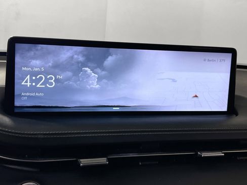 Used 2023 Genesis GV70 3.5T Sport w/ Sport Advanced Package image 15