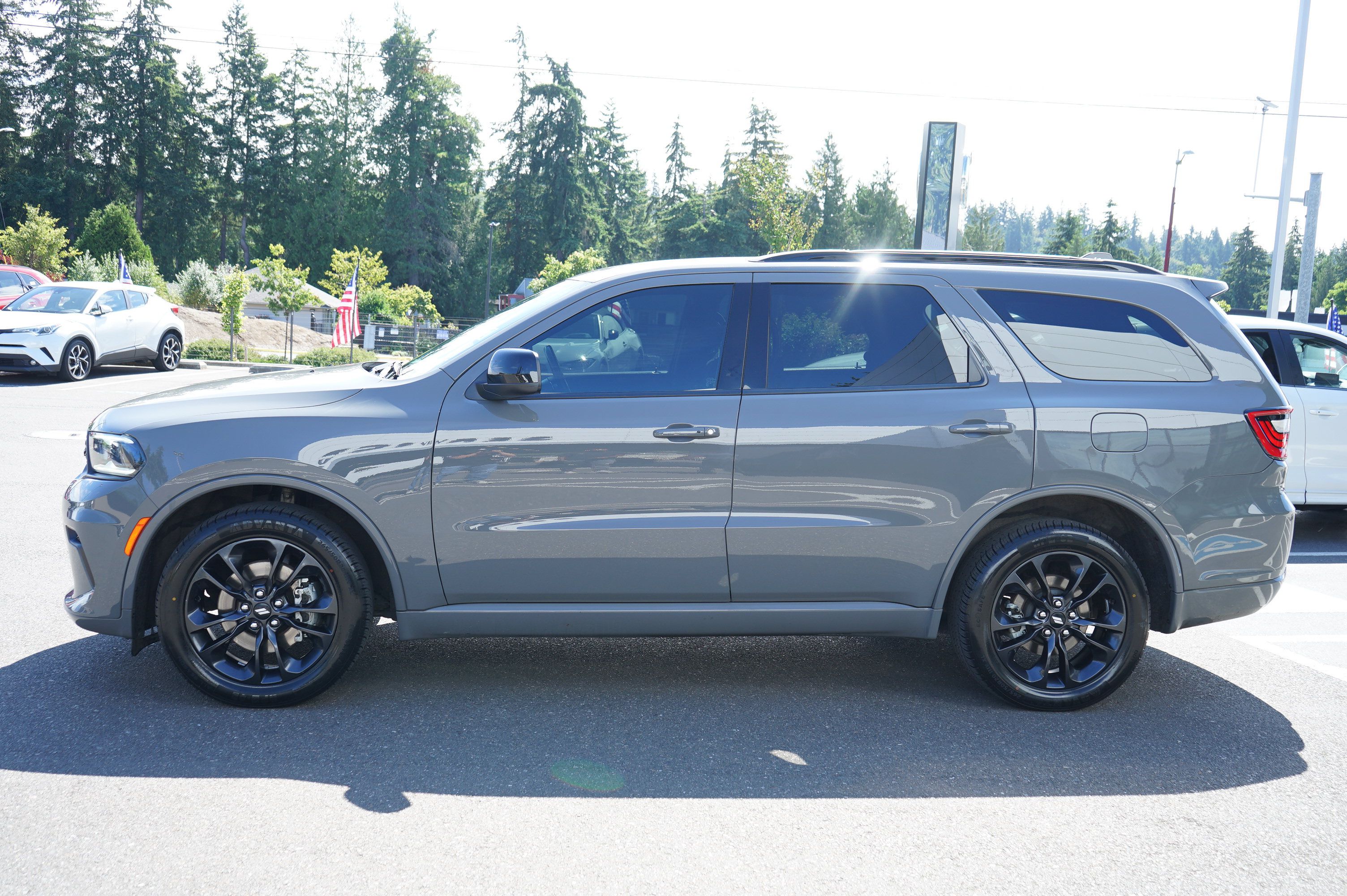 Used 2025 Dodge Durango GT w/ Blacktop Package AWD/4WD image 6