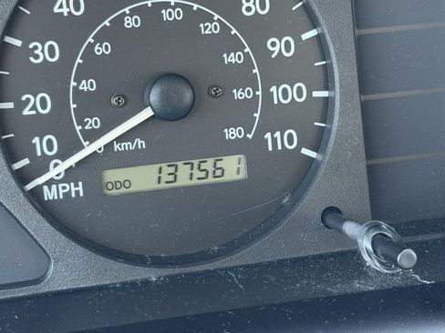 Used 1999 Toyota Corolla CE FWD image 20