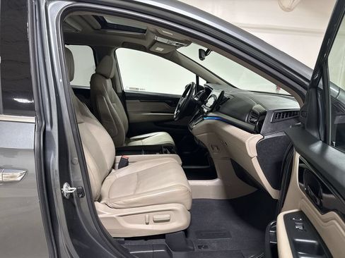 Used 2018 Honda Odyssey Elite image 23