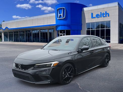 Used 2024 Honda Civic Sport image 1