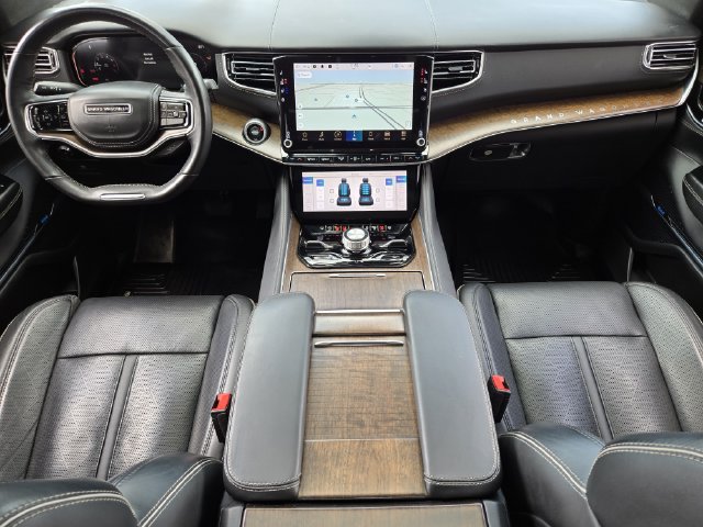 Used 2023 Jeep Grand Wagoneer L Series II AWD/4WD image 25
