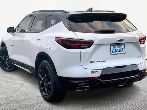 Used 2025 Chevrolet Blazer RS w/ Driver Confidence II Package image 4