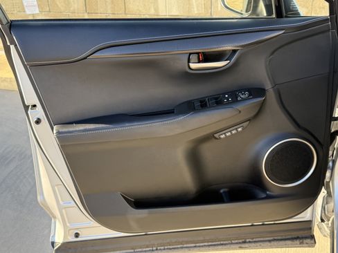 Used 2017 Lexus NX 200t FWD image 17