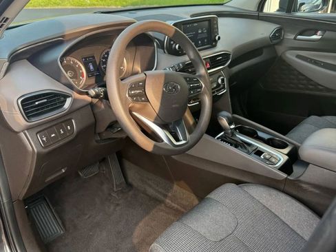 Used 2020 Hyundai Santa Fe SE image 14