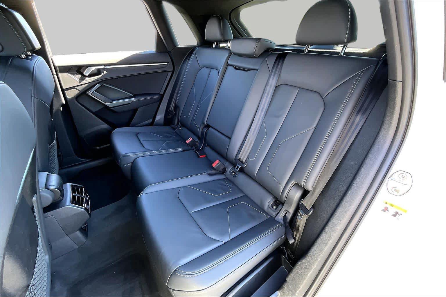 Used 2025 Audi Q3 2.0T Premium w/ Convenience Package AWD/4WD image 20
