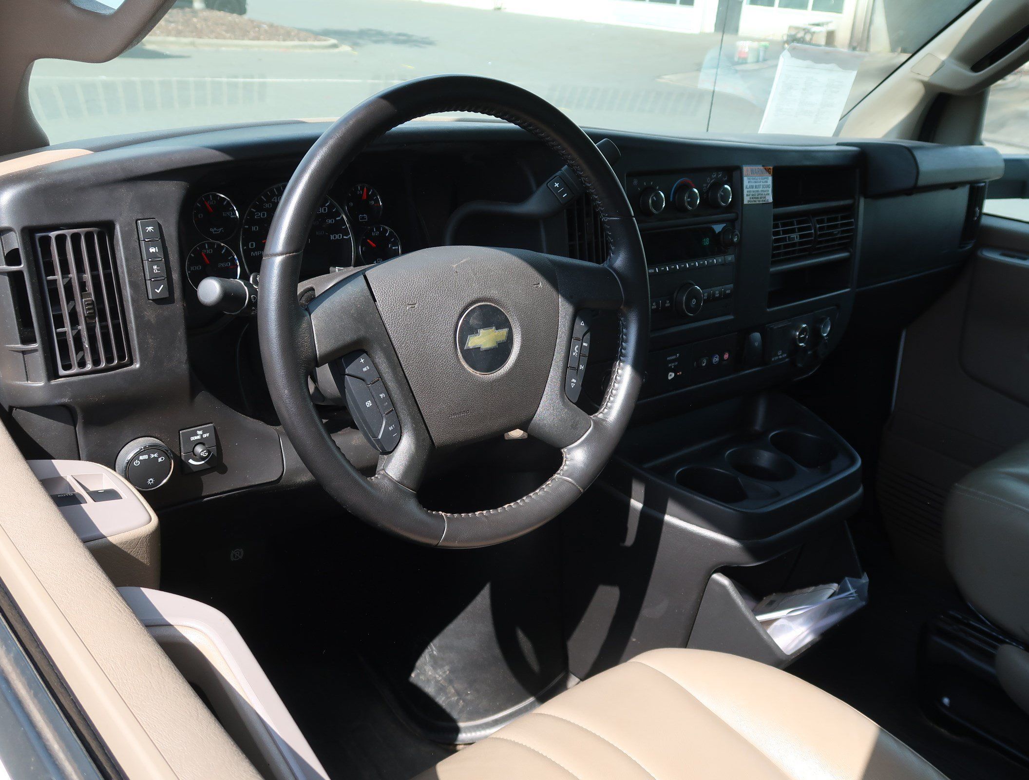 Used 2023 Chevrolet Express 3500 w/ Power Convenience Package RWD image 18