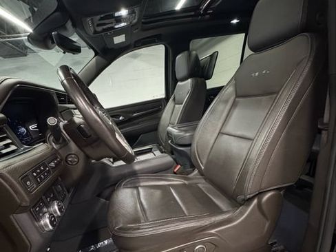 Used 2024 GMC Yukon Denali w/ Denali Reserve Package AWD/4WD image 17