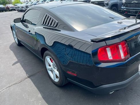 Used 2010 Ford Mustang GT RWD image 3