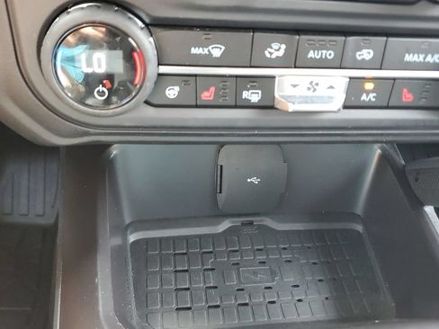Used 2024 Ford Bronco Outer Banks AWD/4WD image 30