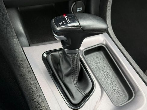 Used 2021 Dodge Charger SXT w/ Blacktop Package AWD/4WD image 25