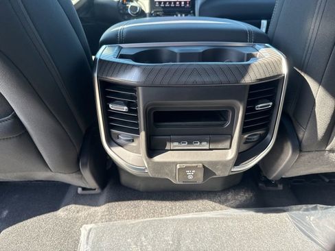 New 2026 RAM 1500 4x4 Crew Cab image 23