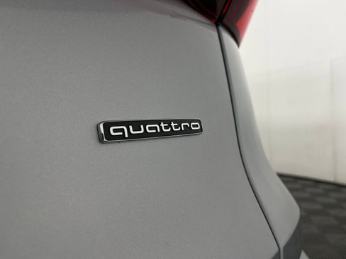 Certified 2025 Audi Q5 Premium w/ 19" Wheel Package image 8