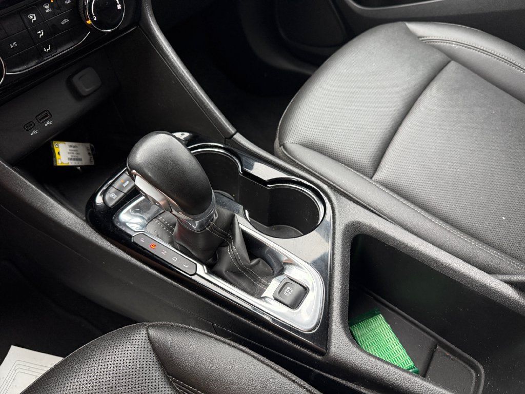 Used 2024 Buick Encore GX Sport Touring AWD/4WD image 28