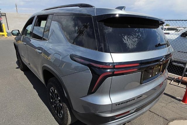 Used 2025 Chevrolet Traverse Z71 AWD/4WD image 4