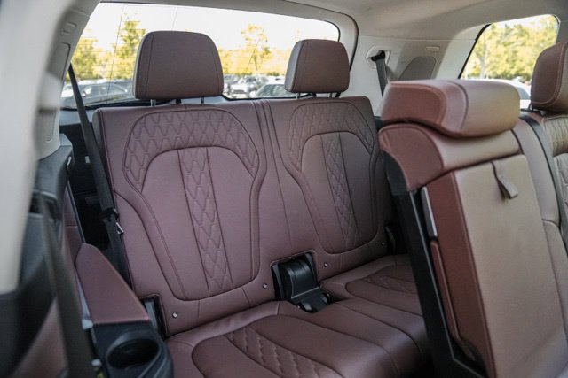 Used 2023 BMW X7 xDrive40i AWD/4WD image 55