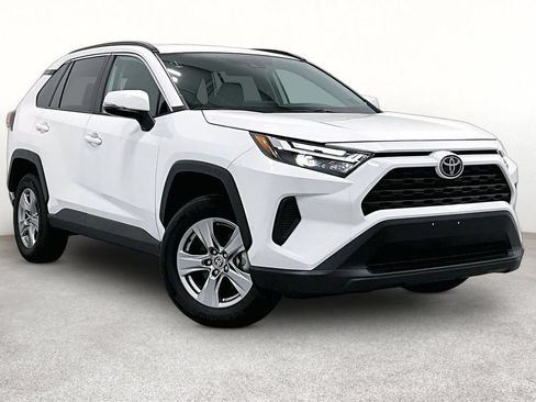 Used 2025 Toyota RAV4 XLE w/ Weather Package AWD/4WD image 1
