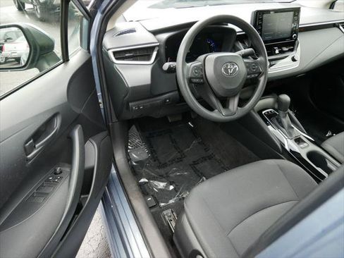 Certified 2022 Toyota Corolla LE FWD image 10