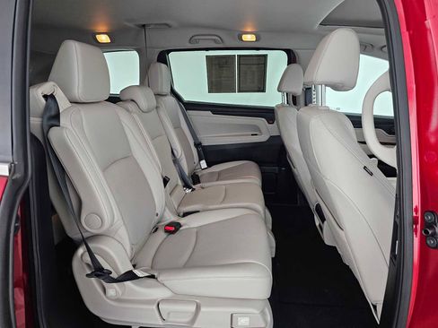 Certified 2025 Honda Odyssey EX-L image 12