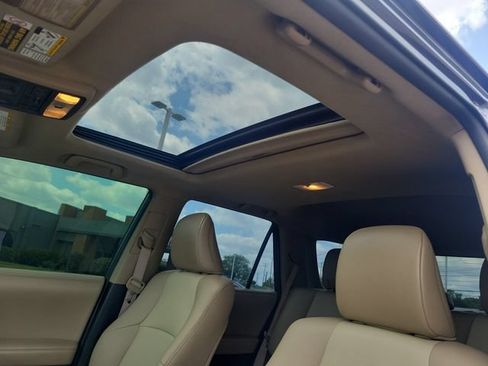Used 2016 Toyota 4Runner SR5 Premium AWD/4WD image 19