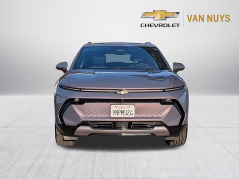 Used 2024 Chevrolet Equinox EV LT FWD image 2
