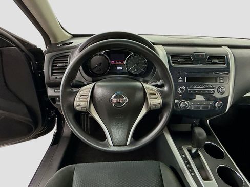 Used 2015 Nissan Altima 2.5 S w/ Power Driver Seat Package FWD image 11