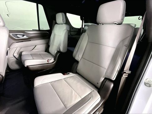 Used 2024 Chevrolet Tahoe LT w/ Luxury Package image 18