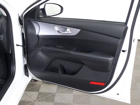 Used 2024 Kia Forte LXS w/ LXS Technology Package FWD image 22