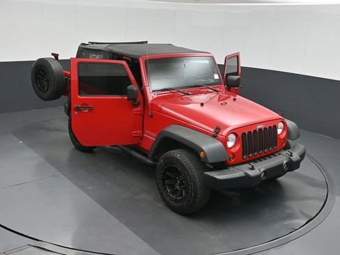 Used 2011 Jeep Wrangler Sport w/ Connectivity Group AWD/4WD image 50