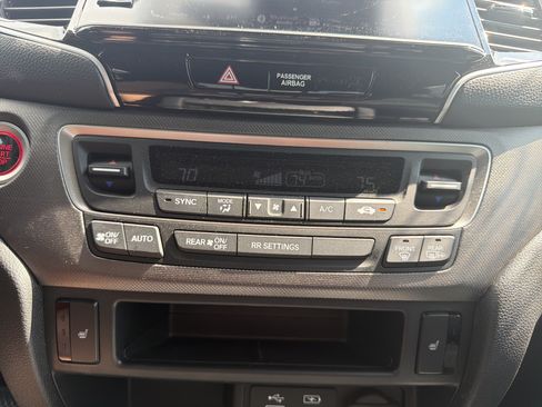 Certified 2025 Honda Ridgeline RTL image 29