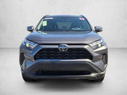 Used 2025 Toyota RAV4 XLE image 2