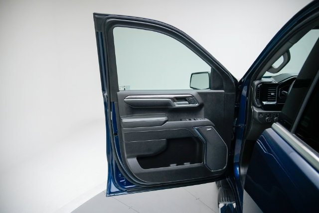 Used 2023 Chevrolet Silverado 1500 LTZ w/ LTZ Convenience Package II AWD/4WD image 22
