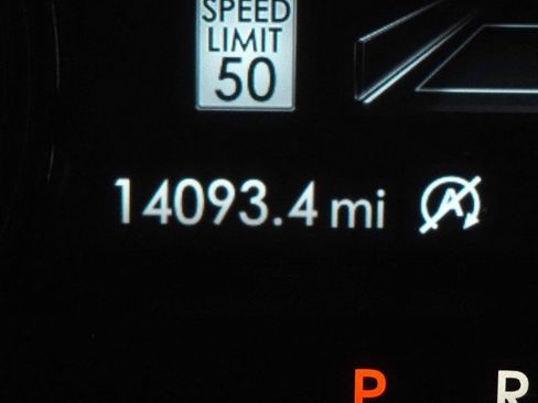 Used 2020 Lincoln Corsair Reserve w/ Equipment Group 201A image 21