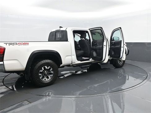 Used 2019 Toyota Tacoma TRD Off-Road image 28