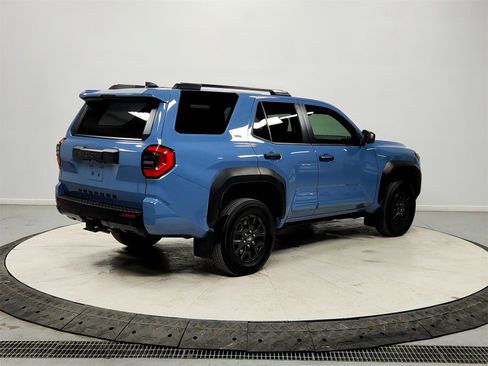 Used 2025 Toyota 4Runner SR5 image 7