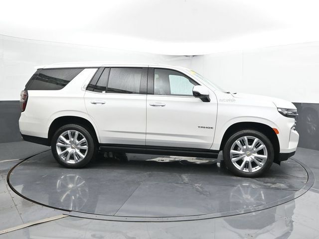 Used 2024 Chevrolet Tahoe High Country AWD/4WD image 4