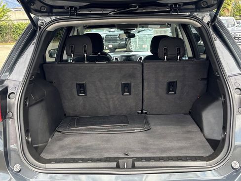 Used 2020 Chevrolet Equinox LT image 19