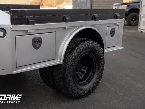 Used 2017 RAM 3500 Tradesman w/ Chrome Appearance Group image 27