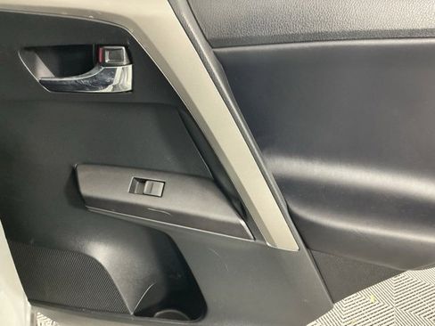 Used 2018 Toyota RAV4 XLE image 11