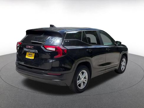 Used 2024 GMC Terrain SLE FWD image 16